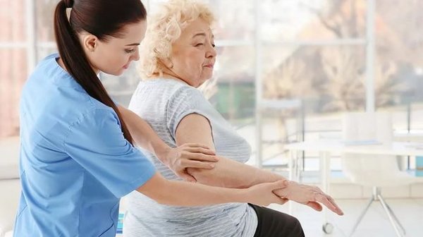 Varför ska rehabilitering efter stroke överlåtas till en specialist?